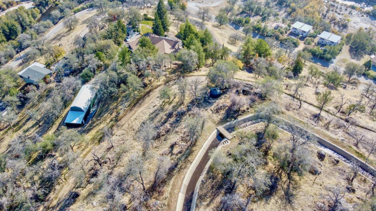 ת'רי ריברס Secluded Mtn Top Family Haven W/Views Spa & Arcade מראה חיצוני תמונה